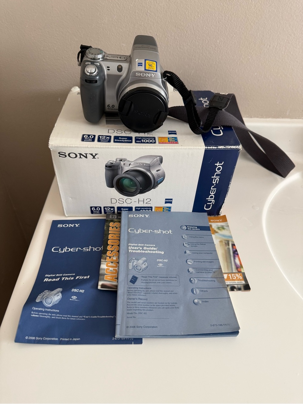 Sony Cyber-shot DSC-H2 Digital Camera in Silver and Black